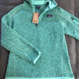 NWT Girls Patagonia half zippy pullover